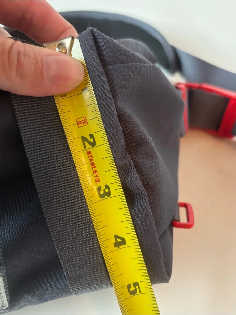 TIMBUK2 Classic Messenger Bag Charcoal Gray Red Crossbody Unisex Padded Strap S
